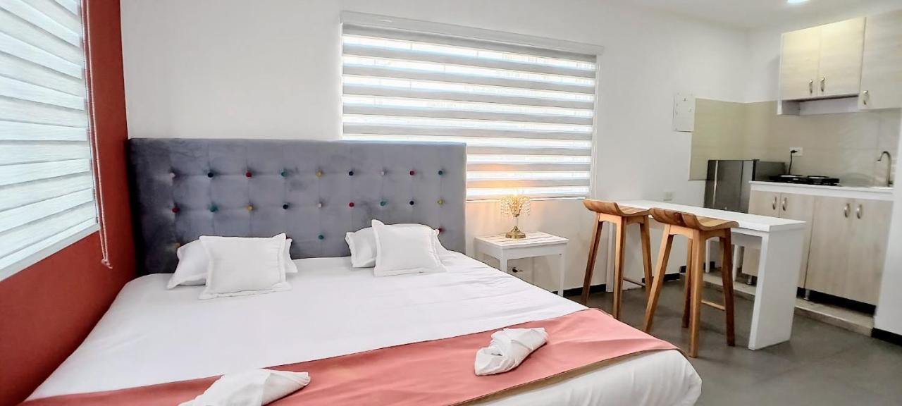 Apartasuites Bogota Romannoti エクステリア 写真
